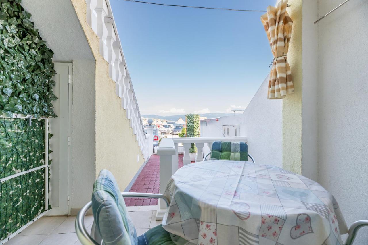 Beach Holiday Baska Exterior photo